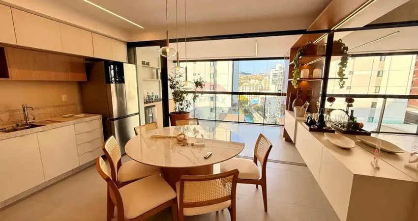 Apartamento 3 quartos com suíte, varanda, 2 vagas paralelas, área de lazer em plena rua benjamin constant no bairro santa helena