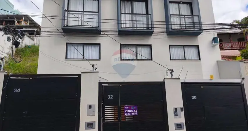 Casa com 3 quartos à venda na Rua B, 34, São Pedro, Juiz de Fora