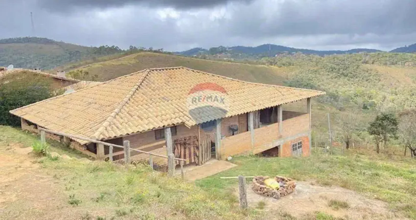 Casa à venda em ibitipoca – mg | vista deslumbrante para as montanhas