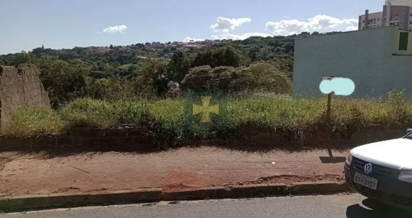 Terreno à venda no Jardim do Lago, Bragança Paulista