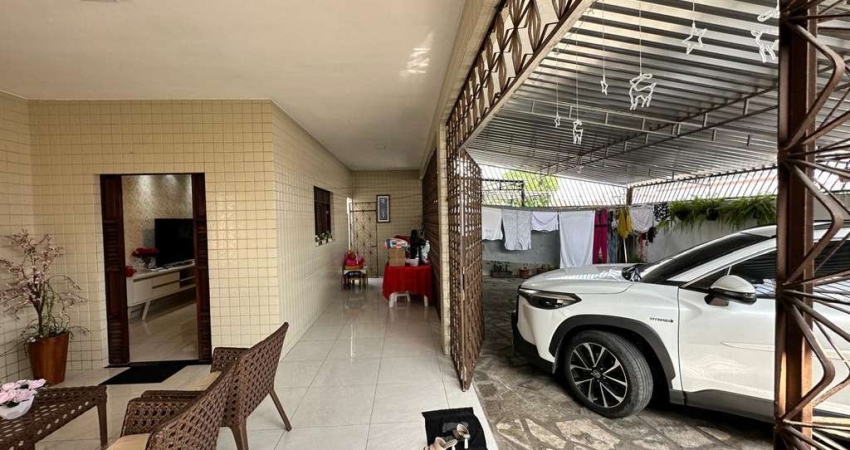 Casa para Venda em João Pessoa, Cristo Redentor, 3 dormitórios, 1 suíte, 2 banheiros, 2 vagas