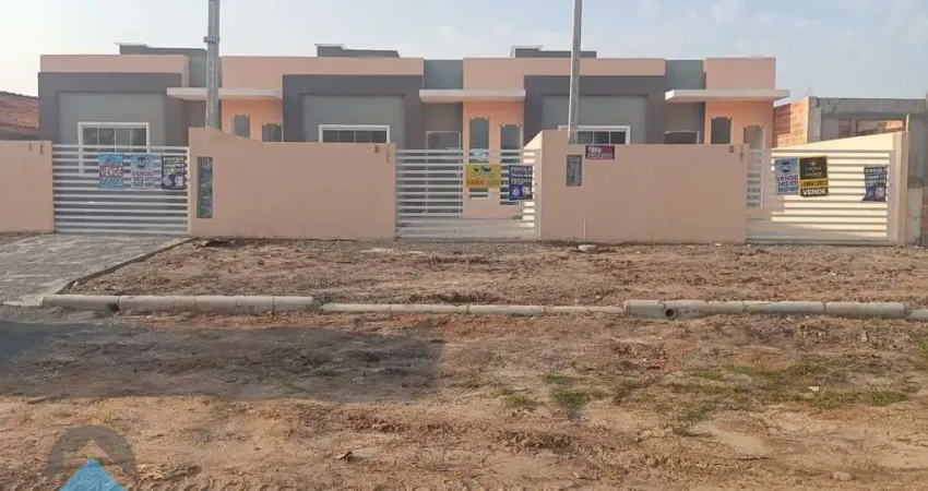 Casa à venda em guaratuba-pr, no bairro coroados! 2 quartos, 1 suíte, 1 sala, 1 banheiro e 63,00 m² de área.