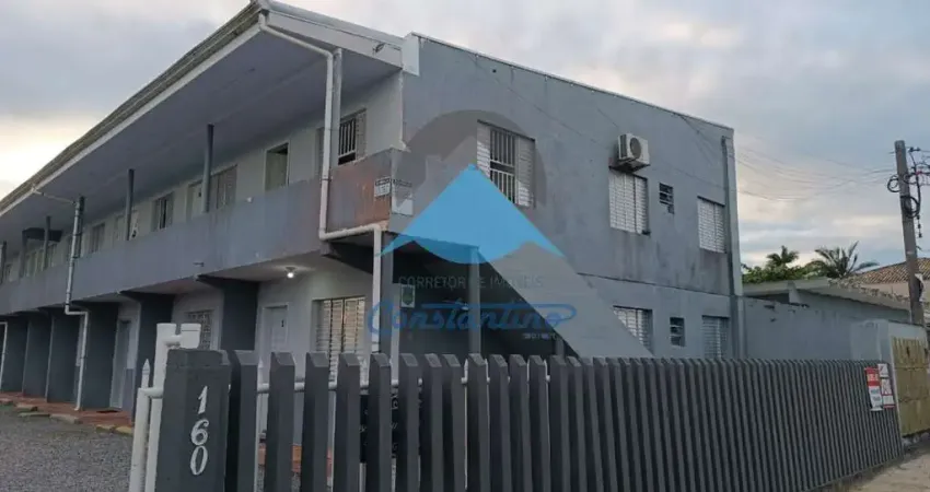 Imperdível apartamento à venda em guaratuba-pr, bairro brejatuba: 2 quartos, sala, banheiro, 1 vaga de garagem, 50m².