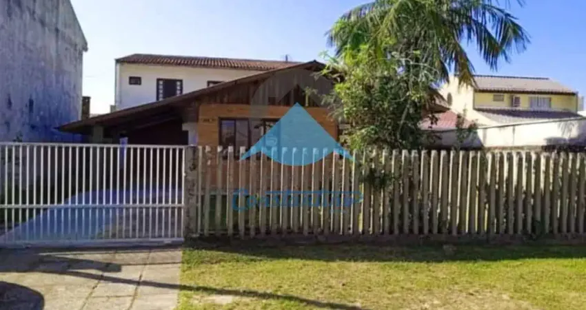 Casa à venda em guaratuba-pr, cohapar: 5 quartos, 3 banheiros, 3 vagas, 143m². venha conferir!