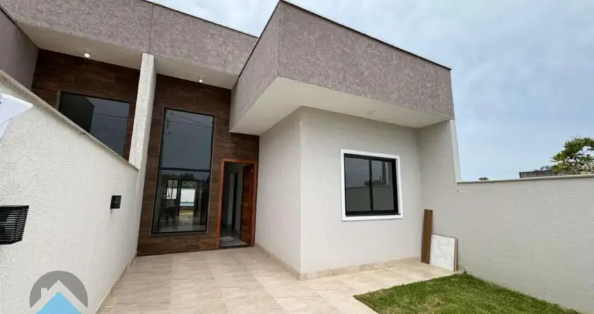 Casa à venda com pisicina á 600m do mar em guaratuba-pr, no bairro coroados: 3 quartos, 1 suíte, 2 banheiros, 1 vaga de garagem, 80m² de área.