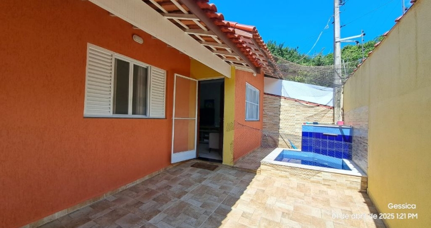 Casa à venda na Av. Luciano de Bona, Balneário Barra De Jangada, Peruíbe