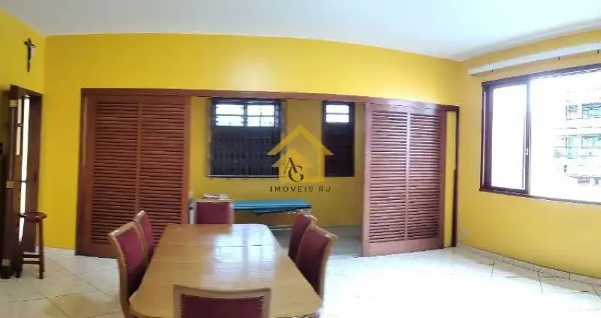 Casa de 3 Quartos à Venda ou Aluguel no Jardim Guanabara - Rio de Janeiro-RJ - 134m² de Conforto e Privacidade!