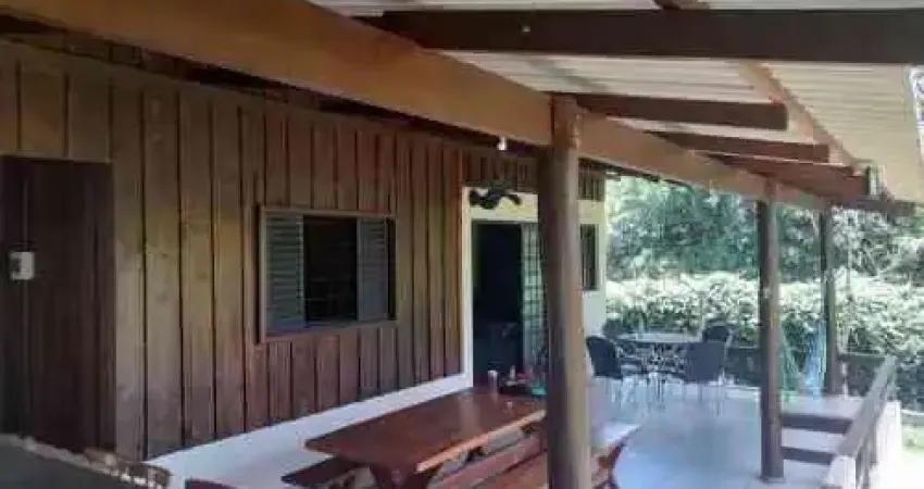 Chácara com 2 dormitórios à venda, 3000 m² por R$ 269.000 - 86200000 - Ibiporã/PR -Ilha do Limoeiro