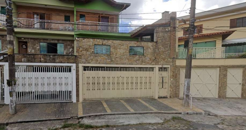 Deslumbrante sobrado para venda com 3 quartos, sendo 1 suíte, 150m²