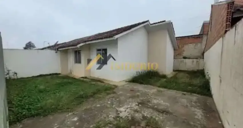 ÓTIMA CASA! 02 QTOS., QUINTAL, 03 VAGAS DE GAR., BEM LOCALIZADO