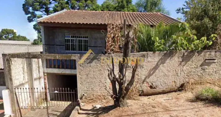 CASA COM AMPLO TERRENO!!! 420m² ÁREA TOTAL, PRÓX. HAVAN COLOMBO