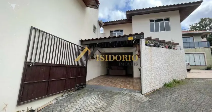 Sobrado de condomínio santa cândida! 03 quartos, churrasq. 90m2