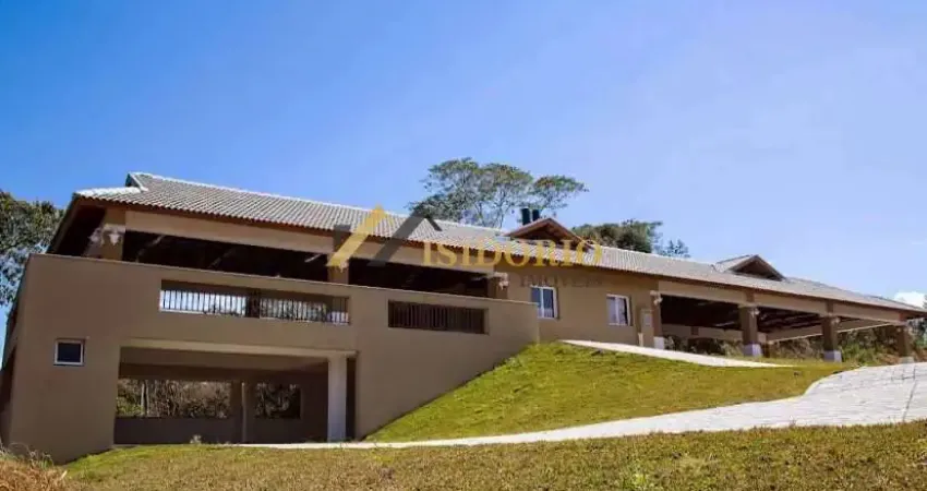 AMPLO TERRENO! 308m² DE ÁREA TOTAL, EXCELENTE CONDOMÍNIO