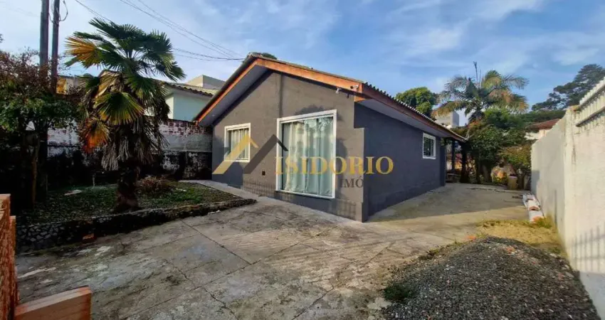 Casa com amplo terreno em colombo! demisuíte, closet, 04 gar