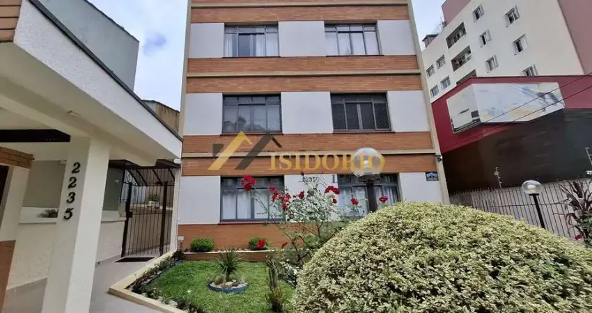 Ótimo apartamento no água verde! 3 quartos, vaga de garagem.