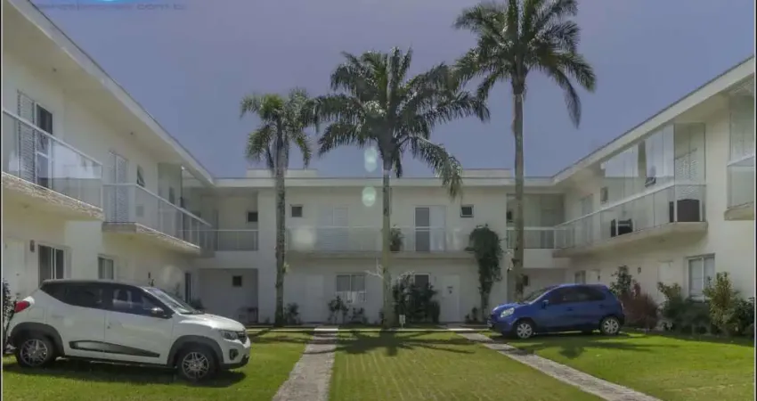 Casa em Village com 3 Quartos, 96m² por R$ 530.000 - Indaiá - Bertioga/SP