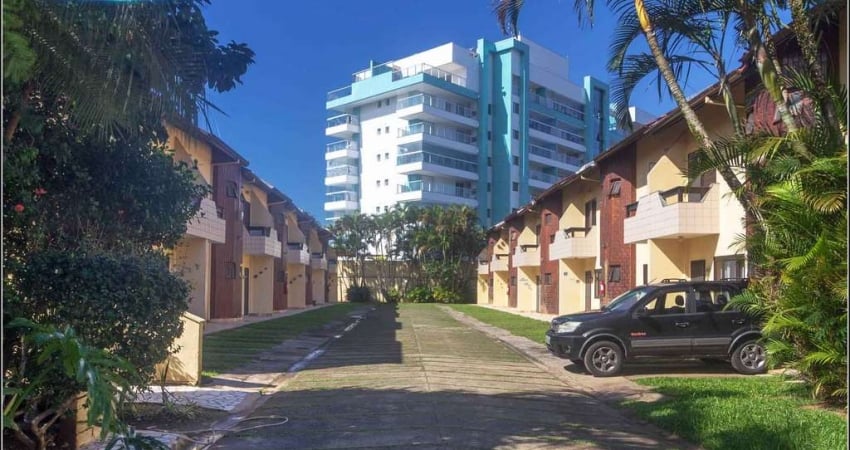 Casa em Village com 2 Suítes, 80m² por R$ 555.000 - Maitinga - Bertioga/SP