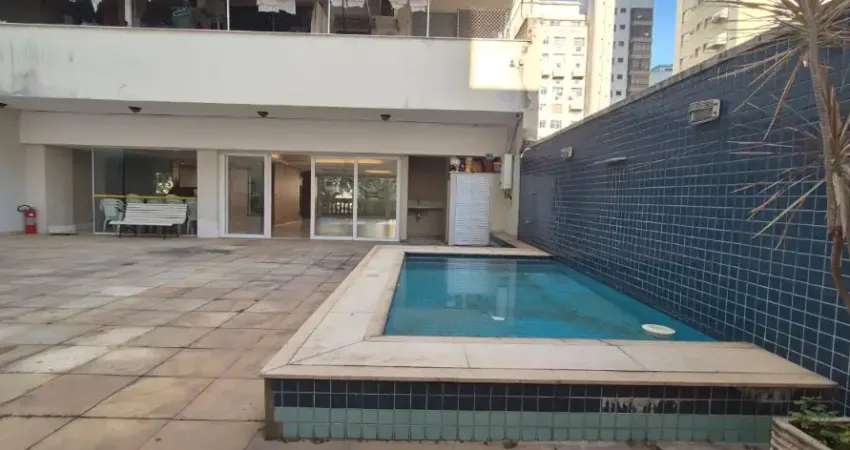 Icarai- Apartamento amplo,4 quartos,varanda e 2 vagas.