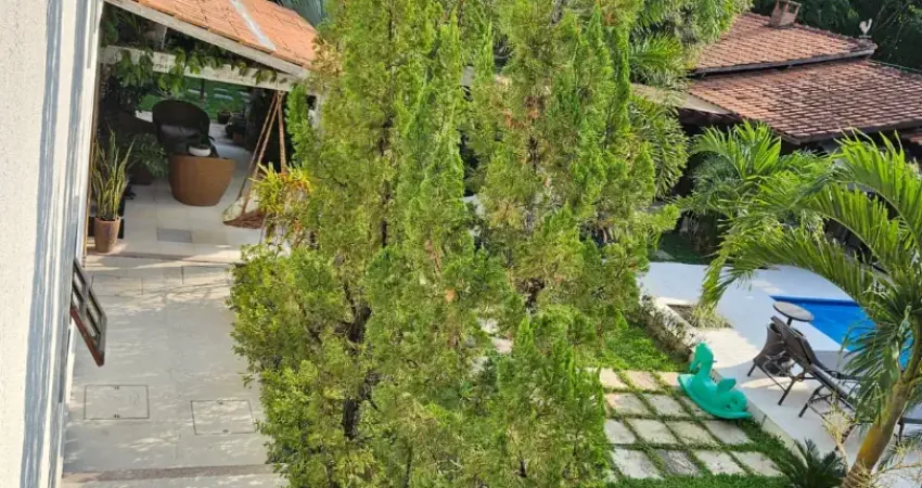 Casa maravilhosa,2 terrenos,condomínio fechado.pendotiba.