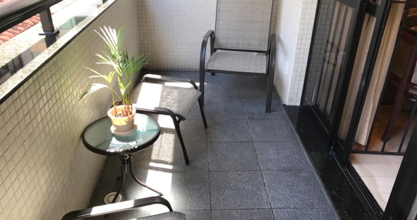 Apartamento de 3 quartos com 1 suíte,varanda, fundos, 1 vaga na escritura.