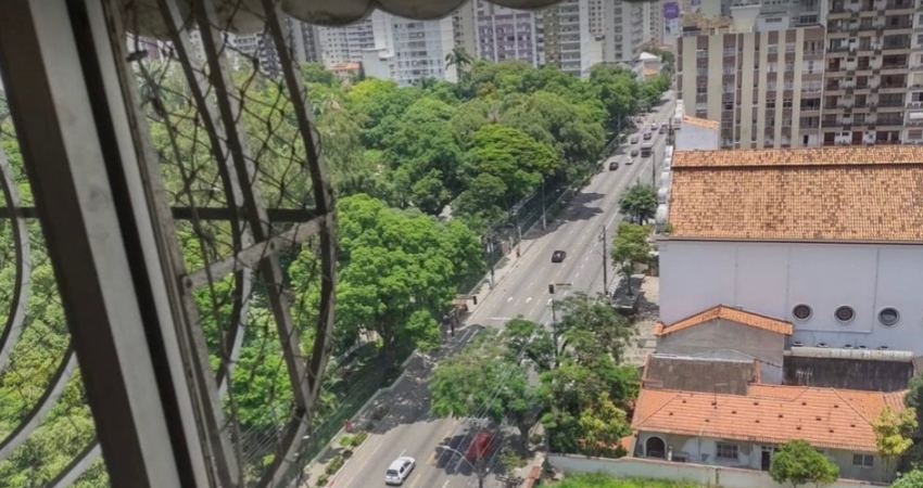 Apartamento com vista para o Campos de São Bento:3 quartos com 1 vaga.