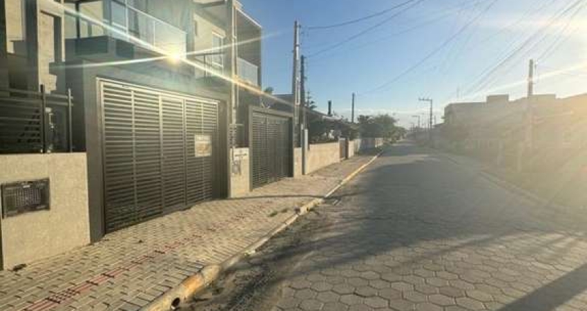 Casa para Venda em Balneário Piçarras, Itacolomi, 3 dormitórios, 2 suítes, 3 banheiros, 1 vaga