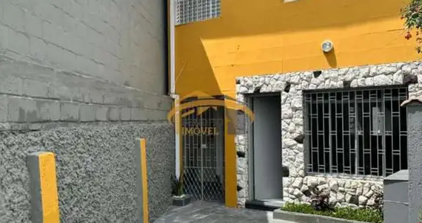 Sobrado para venda em condomínio fechado, Alto da Lapa, com 2 dormitórios e edícula.
