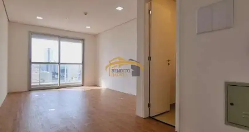 Sala comercial locação no Centro de Osasco, com sacada, ar condicionado, banheiro privativo e 1 vaga de garagem. Portaria 24 horas