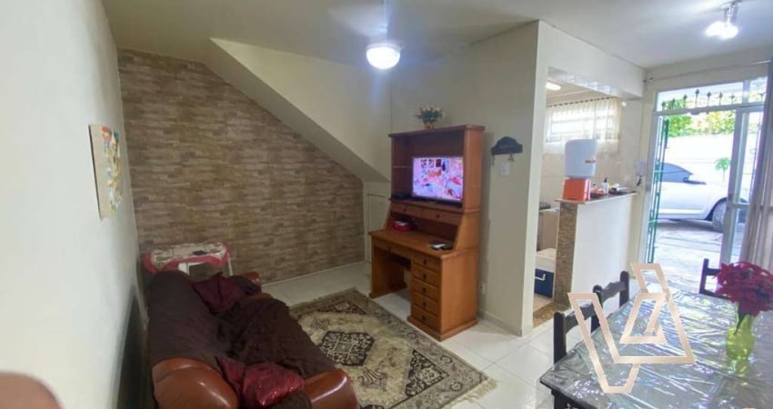 Casa com 2 quartos à venda na Rua Cristal, Portinho, Cabo Frio