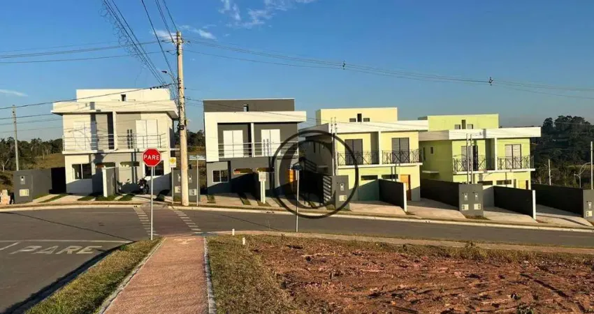Sobrado com 3 dormitórios à venda, 80 m² por R$ 389.000 - Centro (Cotia) - Cotia/SP