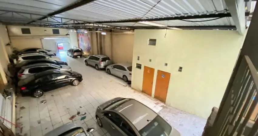 Barracão / Galpão / Depósito com 3 salas para alugar na Rua Inácio Mammana, 258, Vila Vitório Mazzei, São Paulo