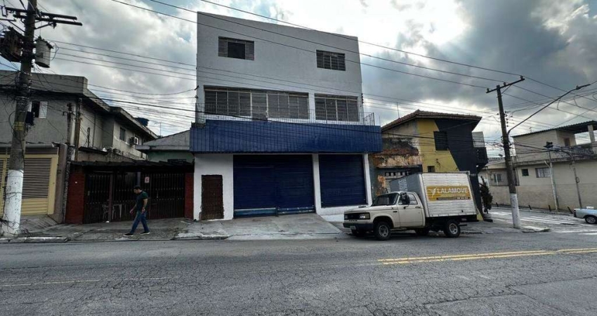 Prédio comercial no Parque Peruche - Casa Verde