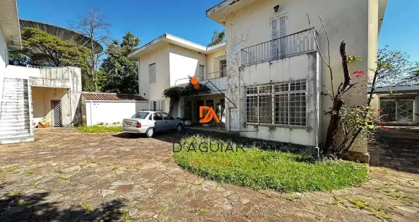 Ampla e Clássica no Coração do Barro Branco para locação !!!