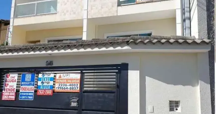 Sobrado para locação no Jardim Virginia Bianco com 03 suítes e 05 vagas