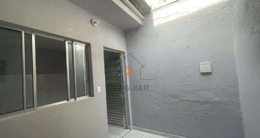 Casa com 1 quarto para alugar na Rua Padre Leão Peruche, 393, Vila Mazzei, São Paulo