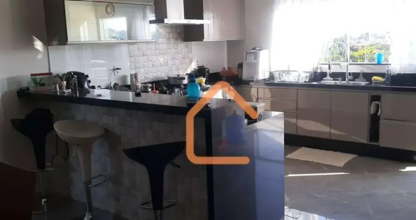 Casa com 3 dormitórios à venda, 320 m² por R$ 1.300.000 - Colinas de Santa Bárbara - Pouso Alegre/MG