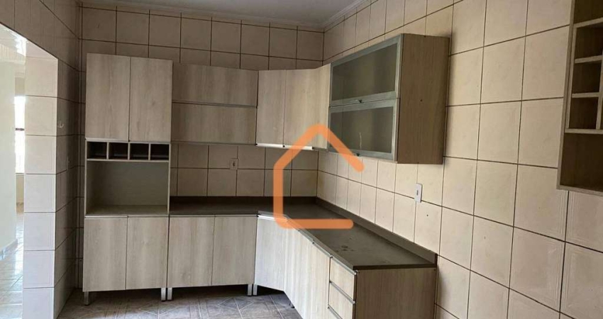 Casa com 3 dormitórios à venda, 147 m² por R$ 600.000,00 - Árvore Grande - Pouso Alegre/MG