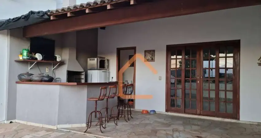 Casa com 3 dormitórios à venda, 350 m² por R$ 1.400.000 - Pousada dos Campos - Pouso Alegre/MG