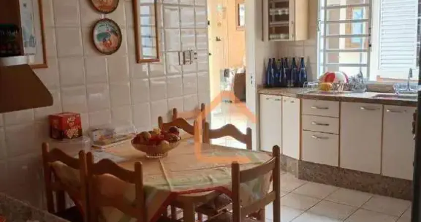 Casa com 4 dormitórios à venda, 465 m² por R$ 2.900.000 - Fátima I - Pouso Alegre/MG