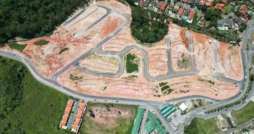 Terreno à venda na Rua São Fernando, 00, Jardim do Golf I, Jandira