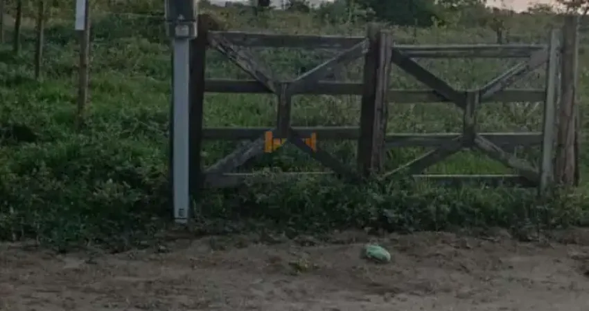 Terreno à venda em São Sebastião