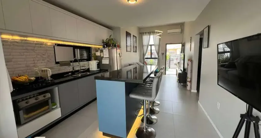 Casa mobiliada com 2 dormitórios à venda no Vale Verde – Palhoça/SC