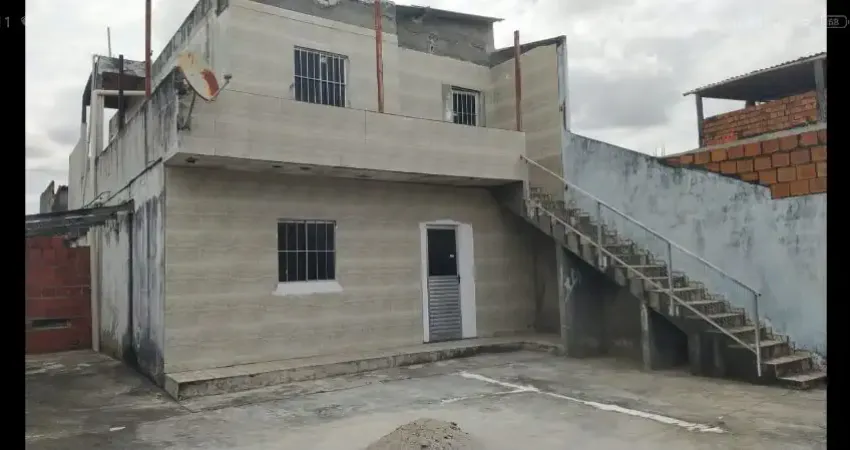 Casa/ Sobrado à venda  com 4 quarto(s)