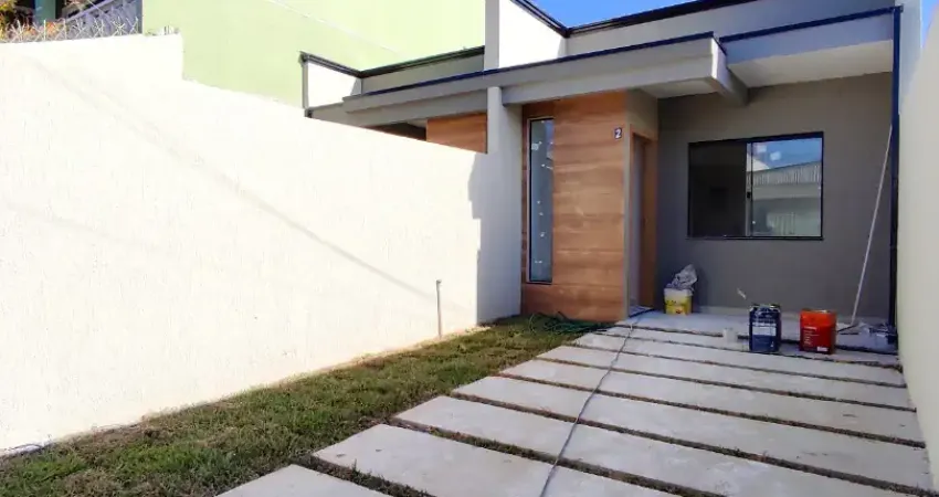 Excelente casa 02 quartos com 50m2 de área construída, localizada no tatuquara