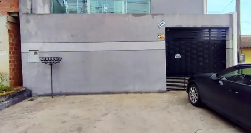 Excelente sobrado com suíte e churrasqueira localizado no tatuquara