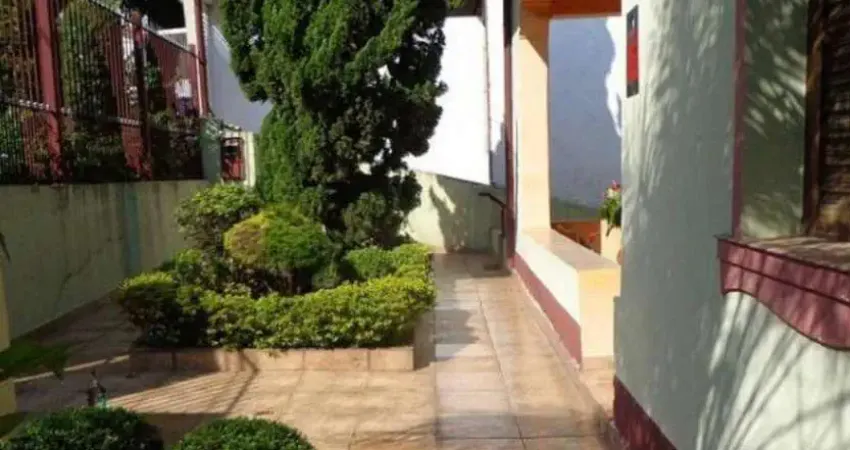 Otima casa terrea, com 330,00 m2 area de terreno, comercial ou residencial