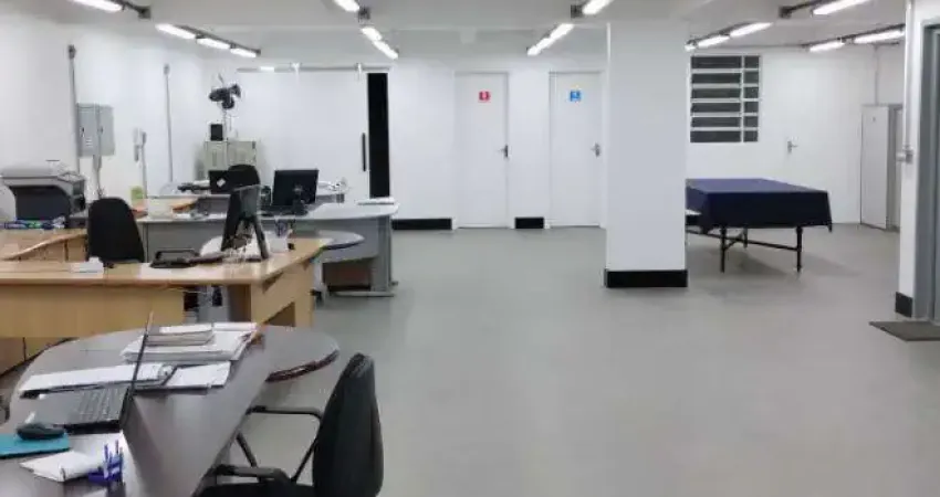 Prédio com 5 salas para alugar na Rua Monteiro de Melo, Lapa, São Paulo