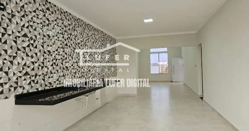 EXCELENTE CASA, ÓTIMA LOCALIZAÇÃO NA PARTE ALTA DO CONDOMÍNIO BELLA VITTA