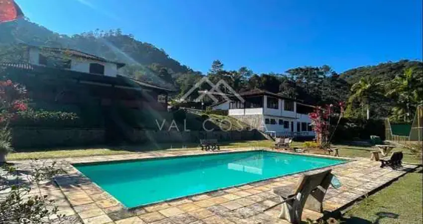 Casa com 5 quartos à venda na Estrada Doutor Rogério de Moura Estevão, Fazenda Boa Fé, Teresópolis