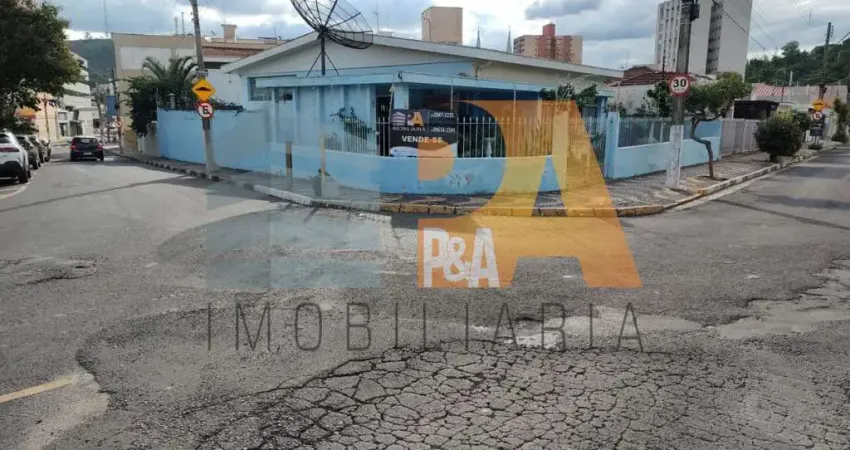 Casa com 3 quartos à venda no Centro, Pedreira 